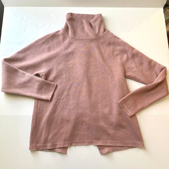 Abercrombie & Fitch Tops - NEW Abercrombie & Fitch Pink Button Back Split Sweatshirt